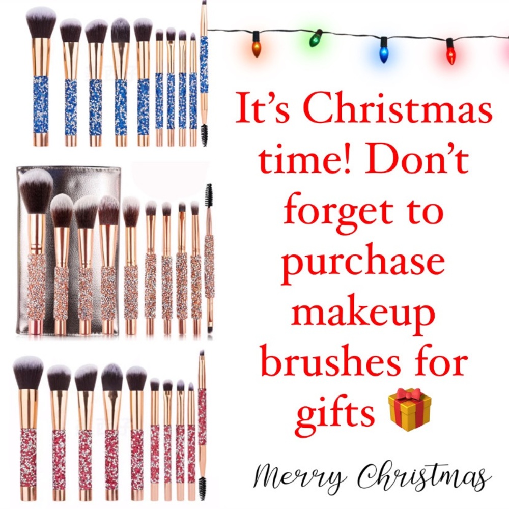 Makeup brushes